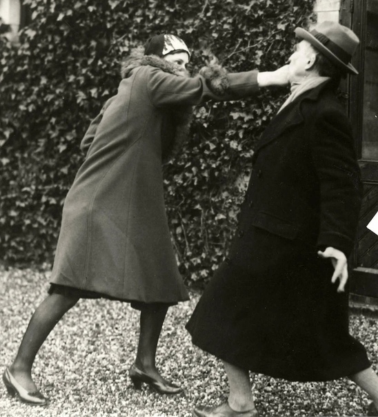Инструкция по самообороне для женщин. 1931г.Голландия