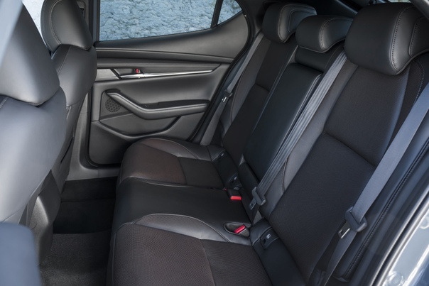 Обзор : Mazda3 Hatchbac