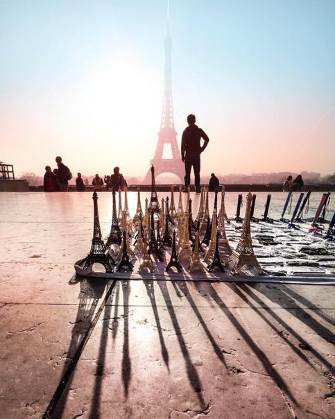 Парижские городские пейзажи через объектив фотографа Татьяны Личчиа По словам Татьяны, она любит создавать впечатление, что сказки действительно существуют для этого достаточно добавить