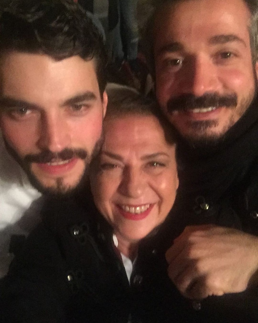 2. Hercai- Inimă schimbătoare -comentarii -Comments about serial and actors B2HDWKDQwQw