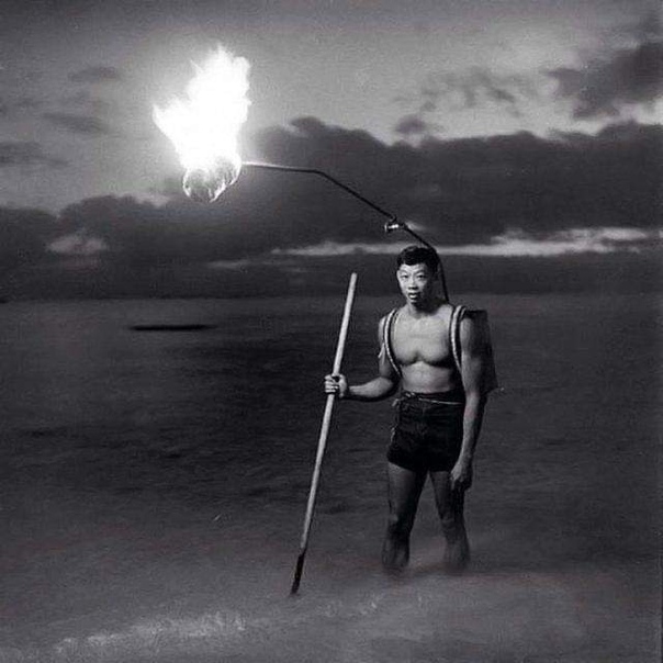 Ночная рыбалка на Гавайях, 1948 год