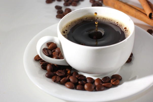 Кофе польза и вред Большая часть ученых сделала выводы о том, что кофе обладает свойствами, которые помогают в повышении работоспособности и снятии усталости, а также оказывают стимулирующее